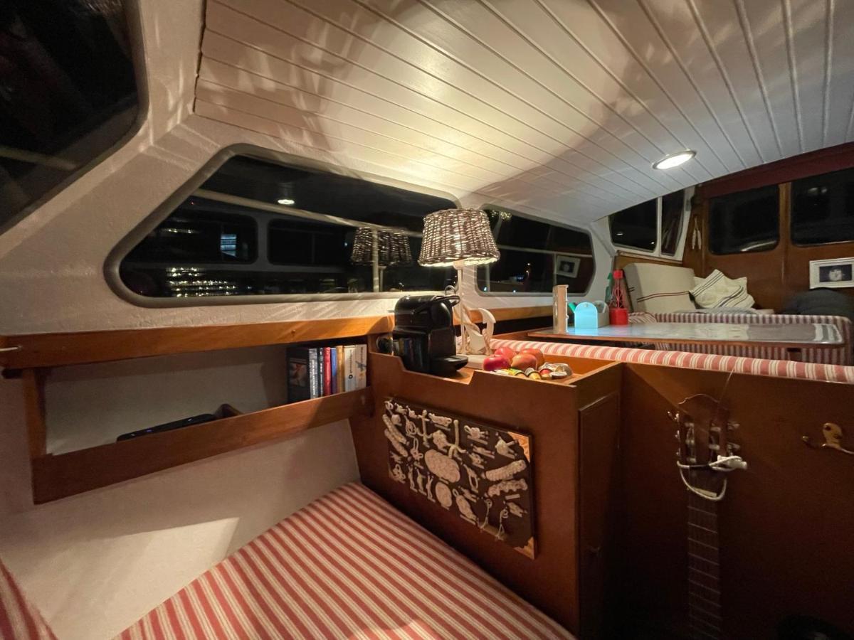 Suesses Motorboot - Bremen Ueberseestadt Exterior photo